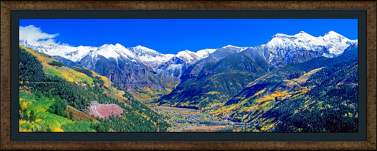 framed pan autumn valley